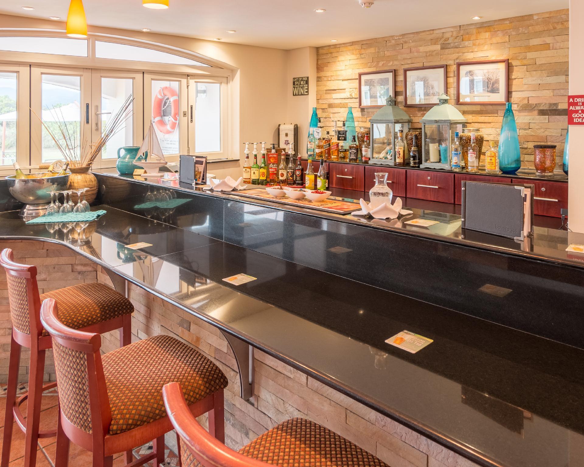 Town Lodge George Bagian luar foto